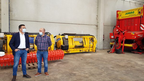 A Xunta destina 2,4 millóns de euros a 24 cooperativas para o uso de maquinaria en réxime asociativo