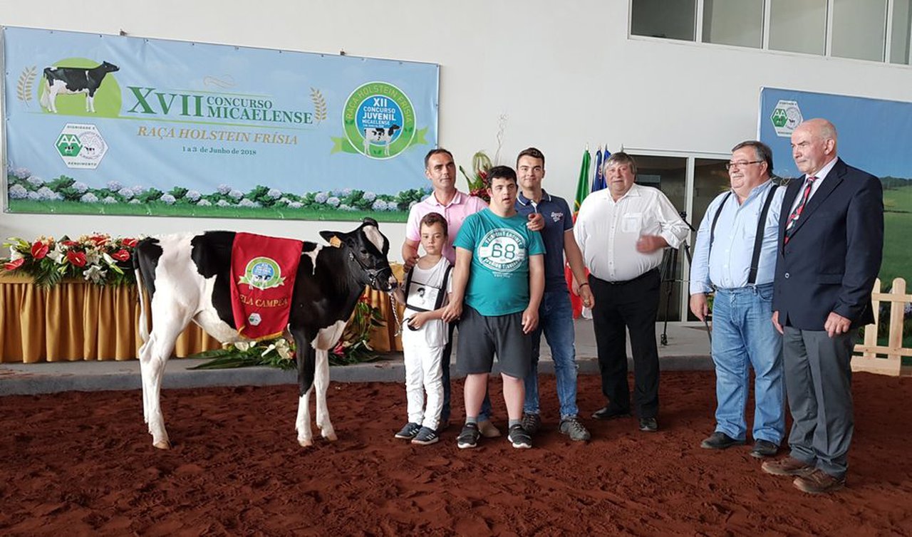 Os Azores celebrou esta mañáo XII Concurso Xuvenil da Raza Holstein Frisia