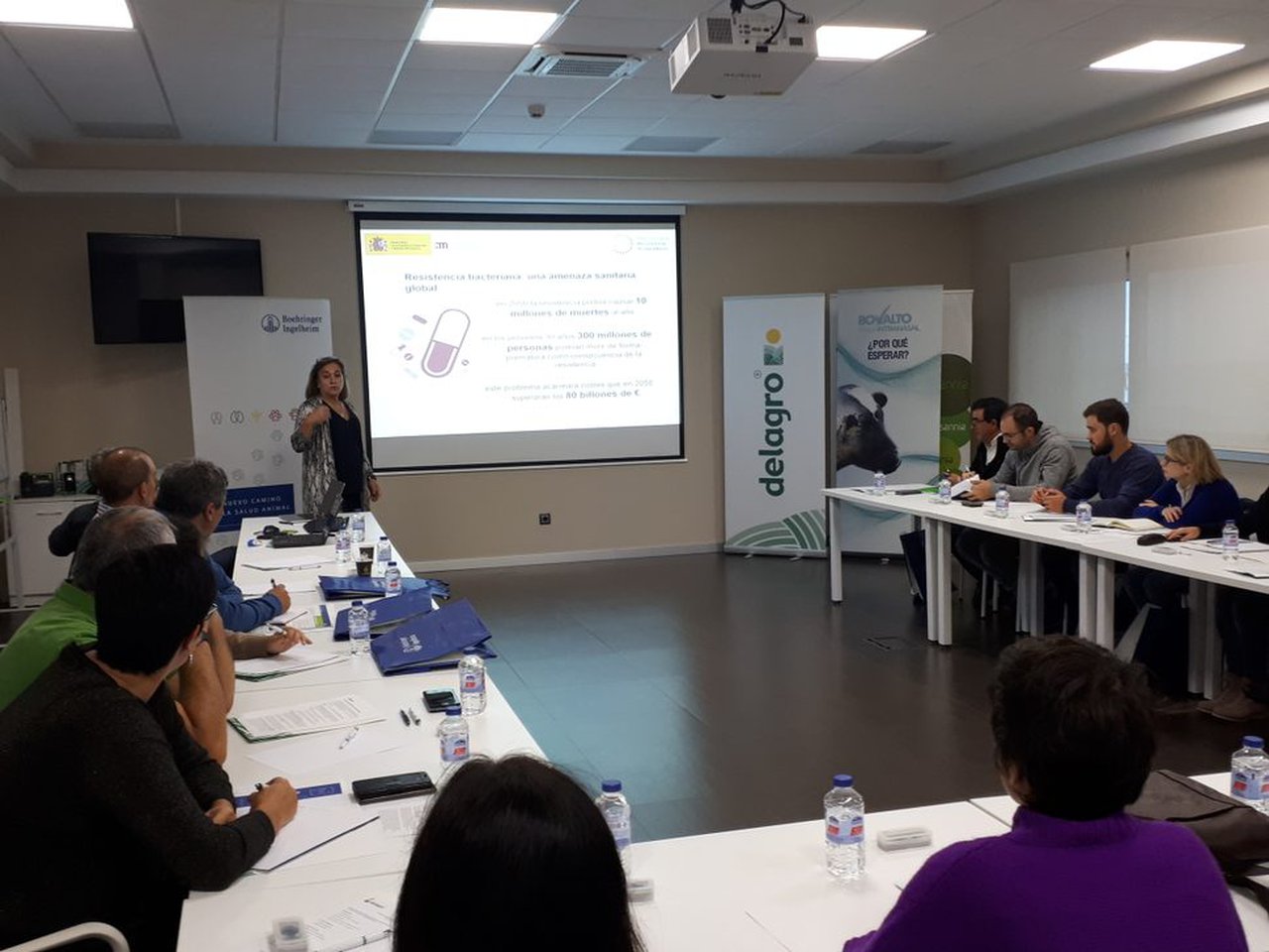 A xornada de Delagro e Boehringer Ingelheim reuniu a unha vintena de veterinarios
