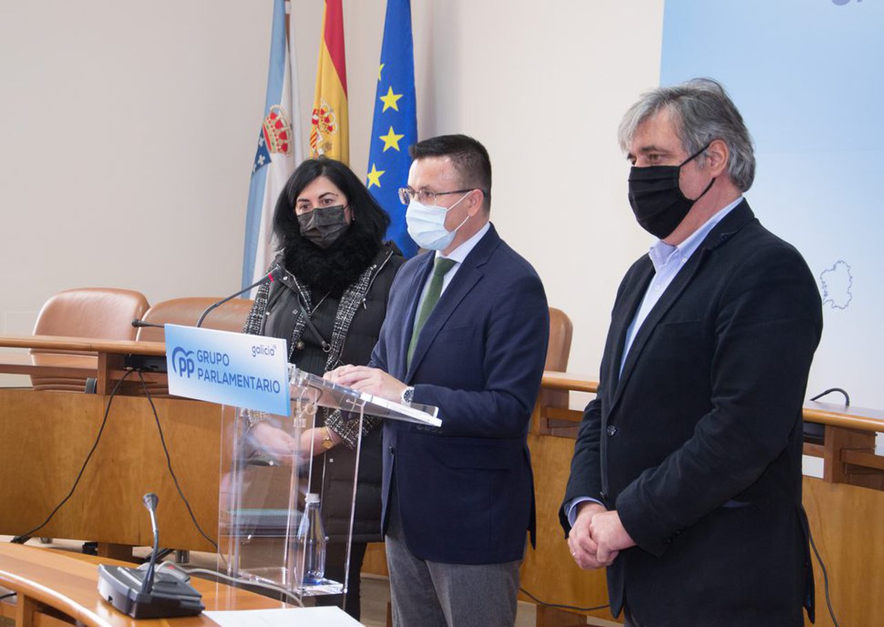 Rexistrada a proposición de lei de recuperación da terra agraria de Galicia para a súa tramitación no Parlamento galego