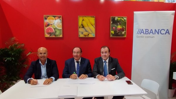 Abanca refuerza su apoyo al sector primario con dos nuevas acciones