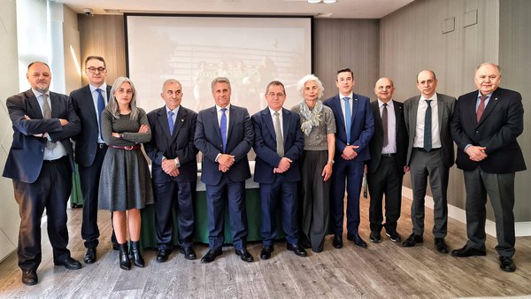 Caixa Rural Galega cerró 2024 con beneficios récord y fortaleciendo su modelo cooperativo