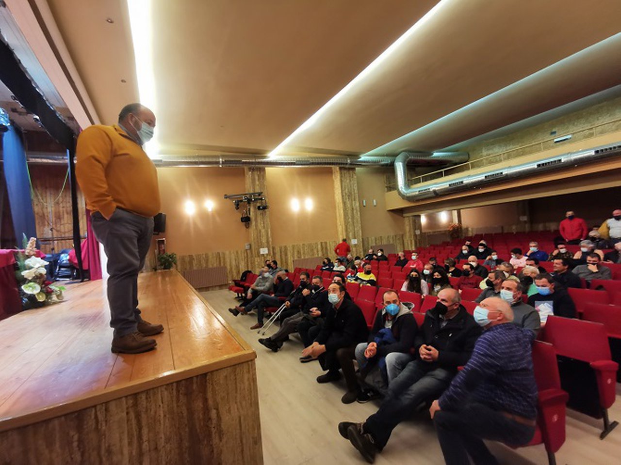 A PLATAFORMA GANDEIROS LÁCTEOS UNIDOS DECIDE FACER UNHA FOLGA DE ENTREGAS