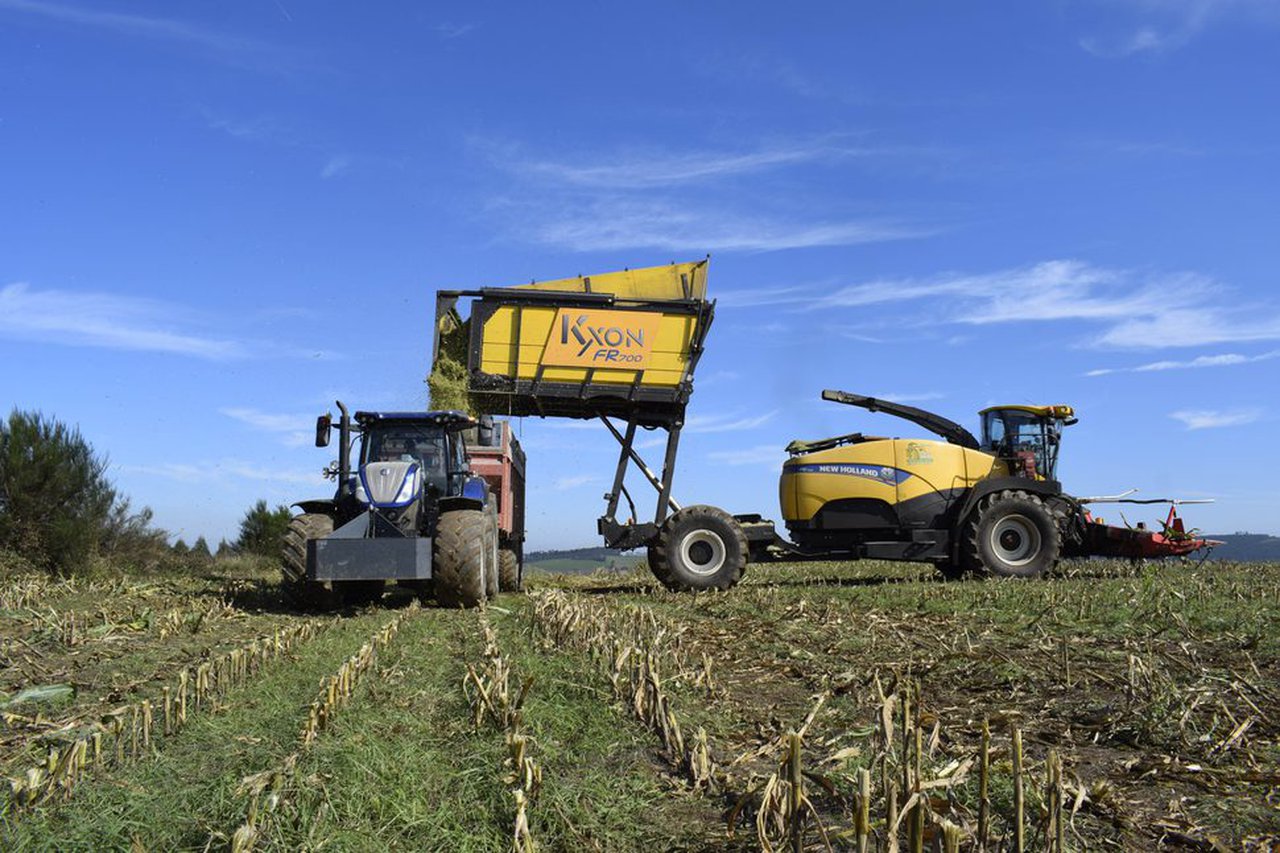 Aberta a solicitude de axudas para a obtención de avais para adquirir maquinaria agrícola