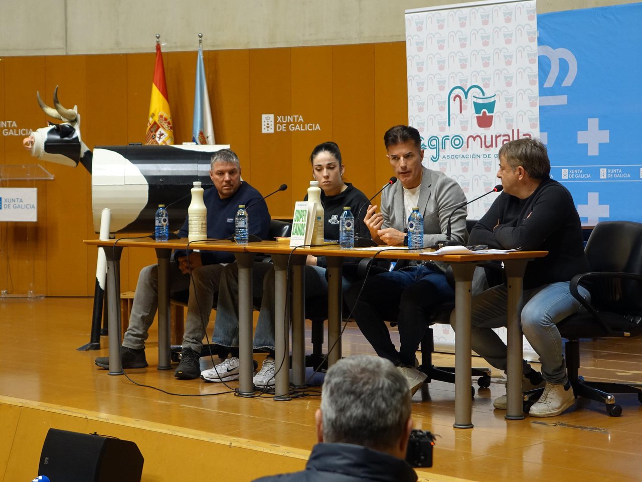 Agromuralla reivindica o papel da produción de leite en Galicia como motor económico
