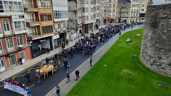 Agromuralla congrega en Lugo a máis de mil produtores para reclamar un prezo xusto polo leite que producen
