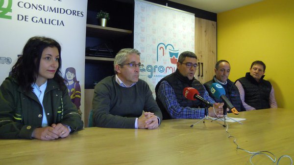 O prezo do leite subiu 5 céntimos no supermercado desde decembro e só 1,2 céntimos chegaron ao gandeiro