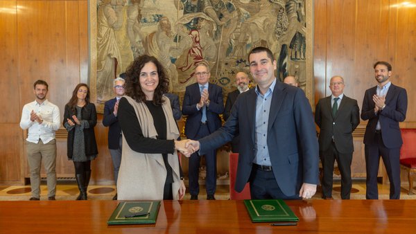 La Universidad de Navarra y Groupe Roullier (Timac Agro) impulsan la innovación científica y tecnológica aplicada a la agricultura