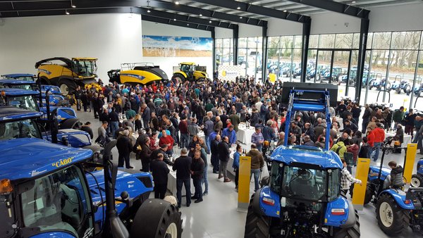 Manto Maquinaria inaugura sus instalaciones en Lugo