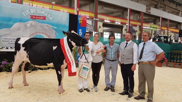 Gloria Brady Albis, xovenca gran campiona de Cantabria
