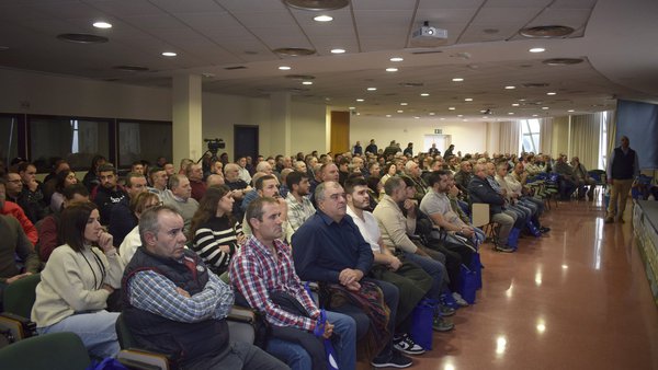 De Heus organizou en Lugo a II edición do 'Día de Gandeiros de Leite'