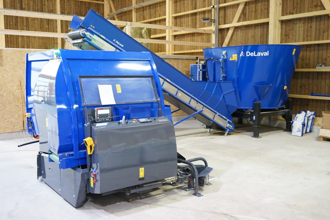 DeLaval lanza un novo robot de alimentación autónomo
