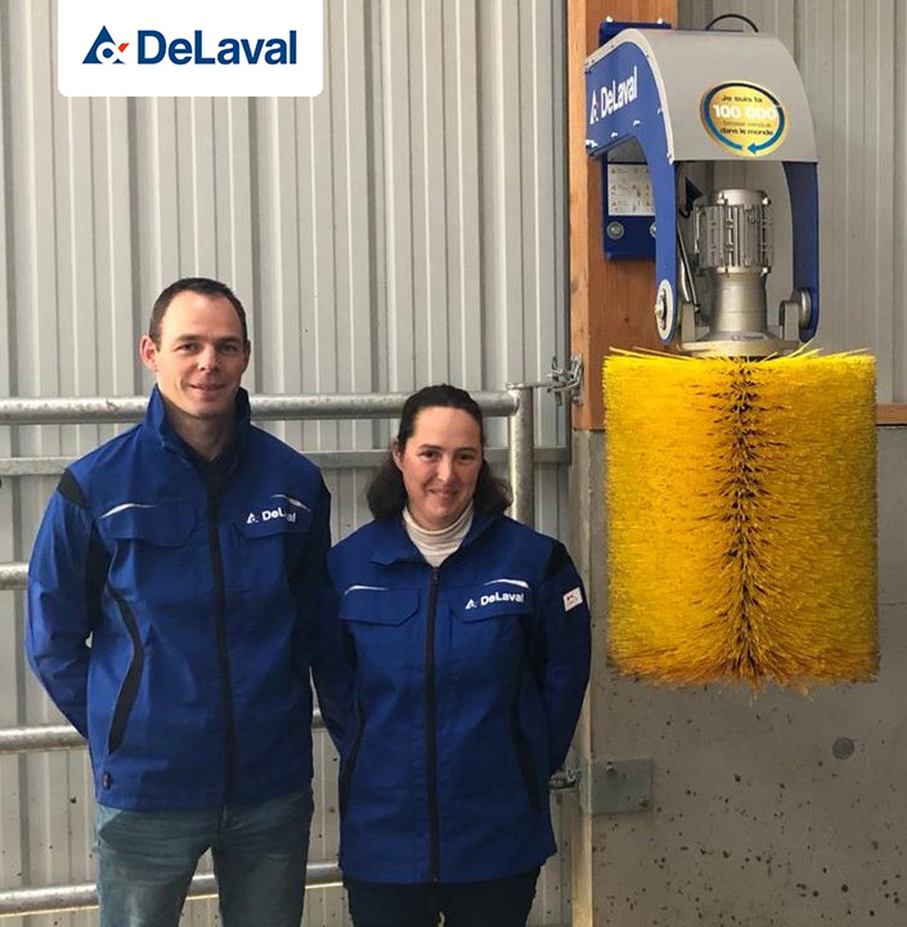 DeLaval vende o seu cepillo rotativo para vacas SCB número 100.000