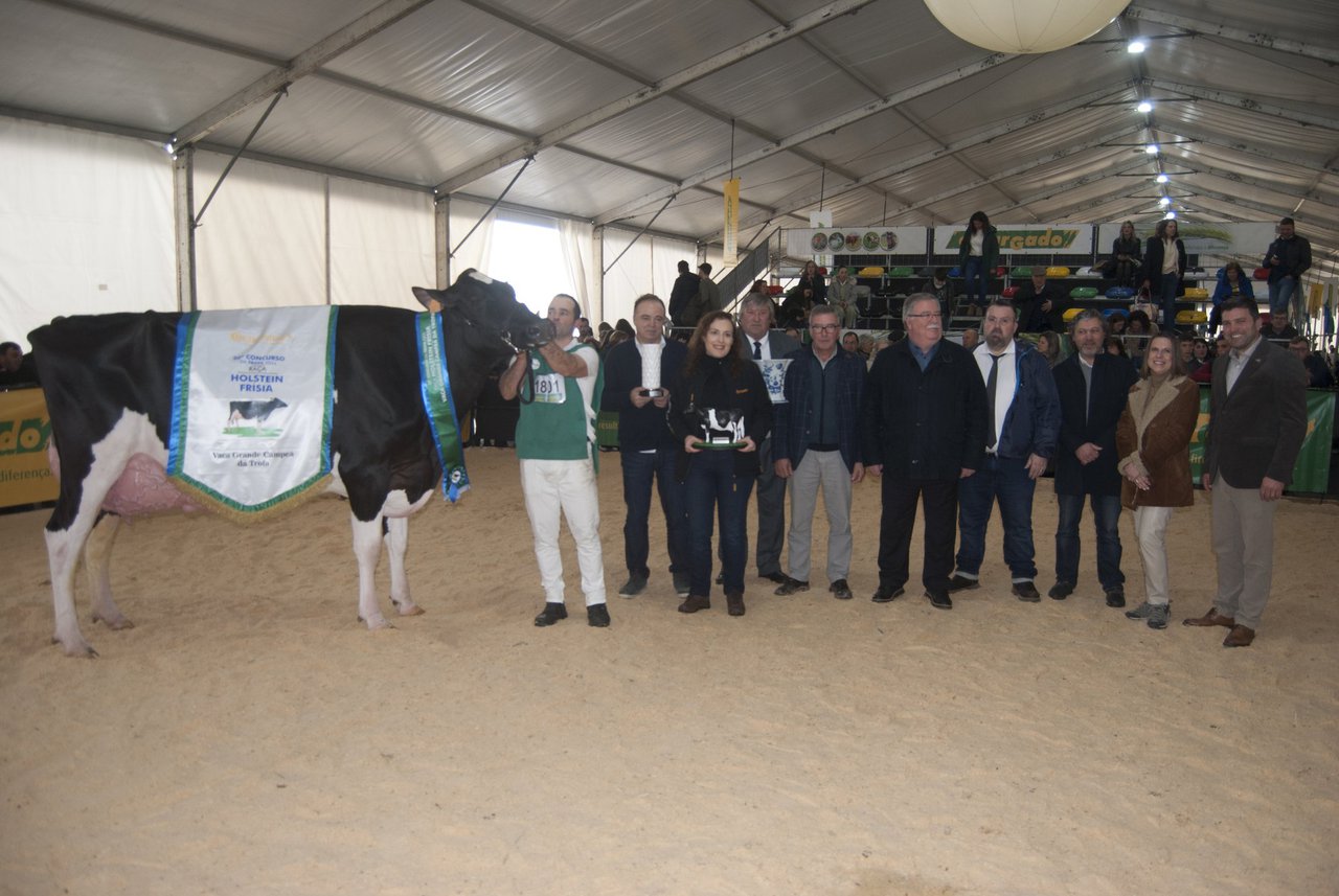 Pereira Undenied Alxina conquista o podio de Trofa