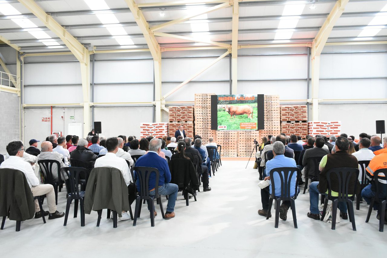 Inaugurada en Silleda la nueva fábrica de Nudesa