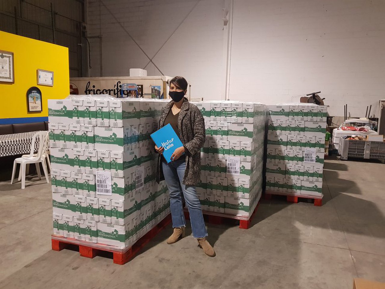 Naturleite entrega un segundo lote de 15.000 litros de leite ao Banco de Alimentos de Lugo