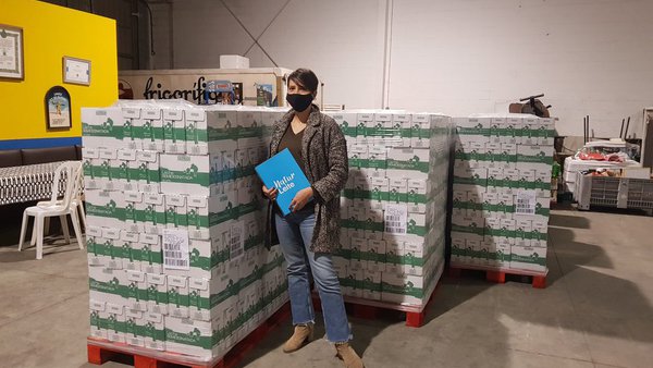 Naturleite entrega un segundo lote de 15.000 litros de leite ao Banco de Alimentos de Lugo