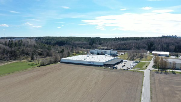 DeLaval inviste nas súas fábricas de muxido automático