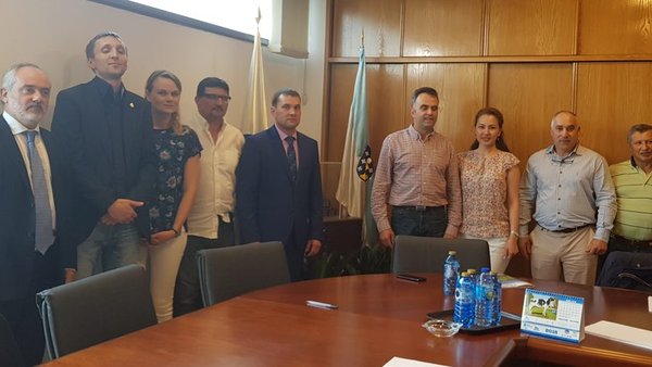 Fefriga recibe o Clúster de Leite de Akmola Oblast de Kazajistán