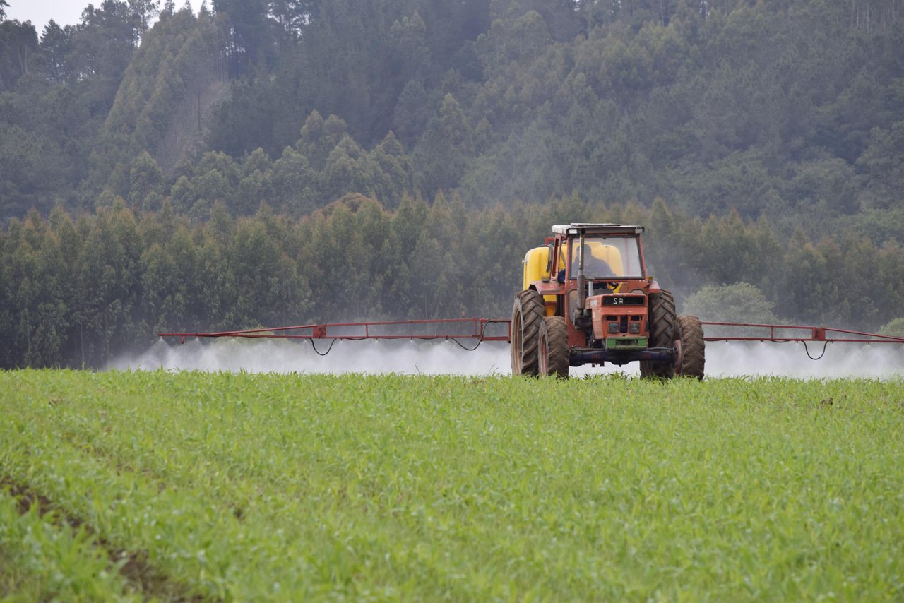 Agricultores e gandeiros poderán acollerse a deducións fiscais pola adquisición de gasóleo e fertilizantes