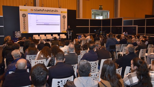 Balance moi positivo de Figan 2025, feira na que Vaca Pinta organizou o primeiro Foro Lácteo
