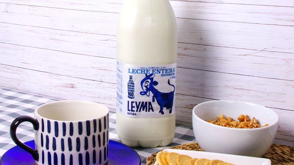Leyma presenta a primeira botella de leite 100 % reciclada en España