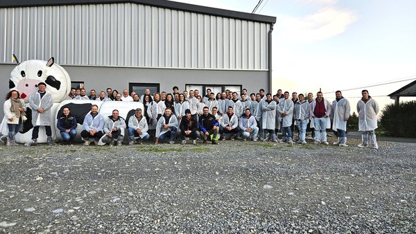 Ganaderos portugueses visitaron Galicia para conocer las ventajas del ordeño robotizado