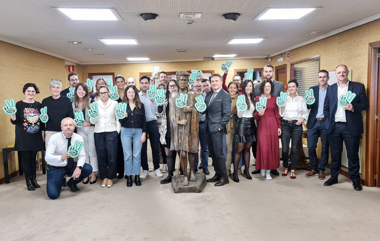 O Grupo Caixa Rural duplica a súa achega a Cáritas no Día Solidario