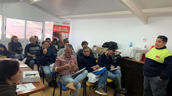 Zoetis e Pascual ofreceron durante 2022 unha serie de formacións para veterinarios sobre secado selectivo