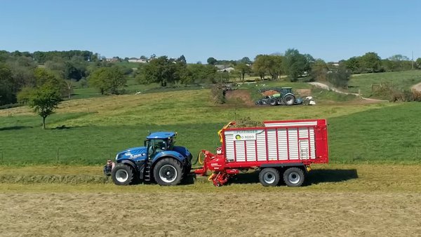 Soben ata os 7,8 millóns de euros as axudas para promover o uso de maquinaria agrícola en réxime asociativo
