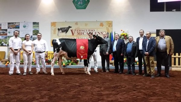 ORP Doorman Natacha proclámase xovenca gran campiona