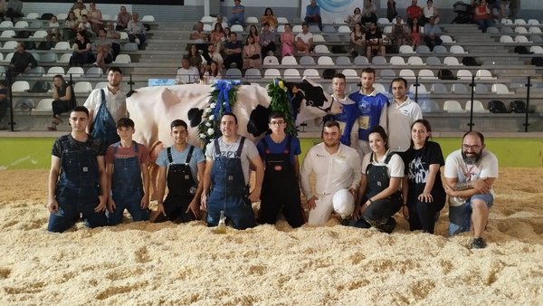 Kergo Ozalid 6818 recibe a palmada da victoria en Feiradeza