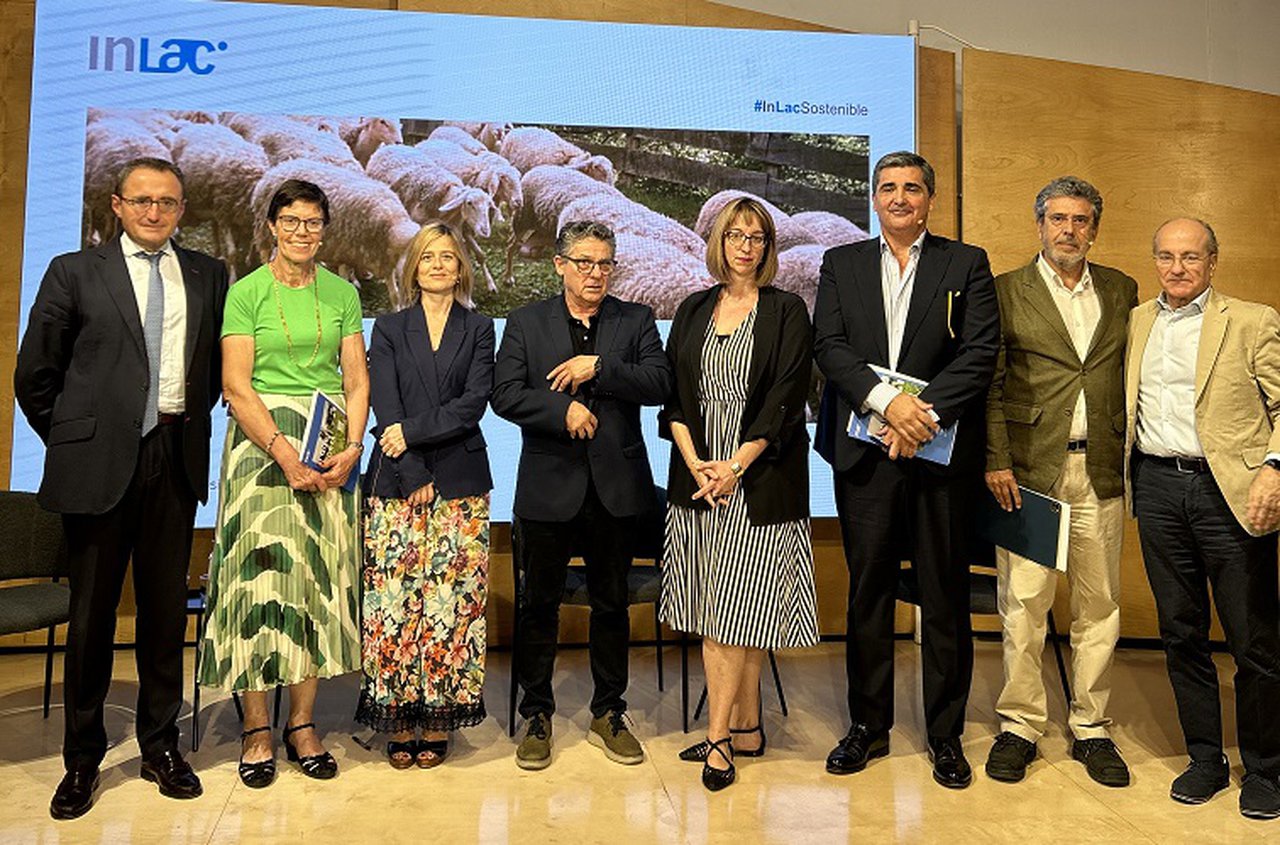 A InLac presenta un informe coas bases para un futuro sostible do sector lácteo español