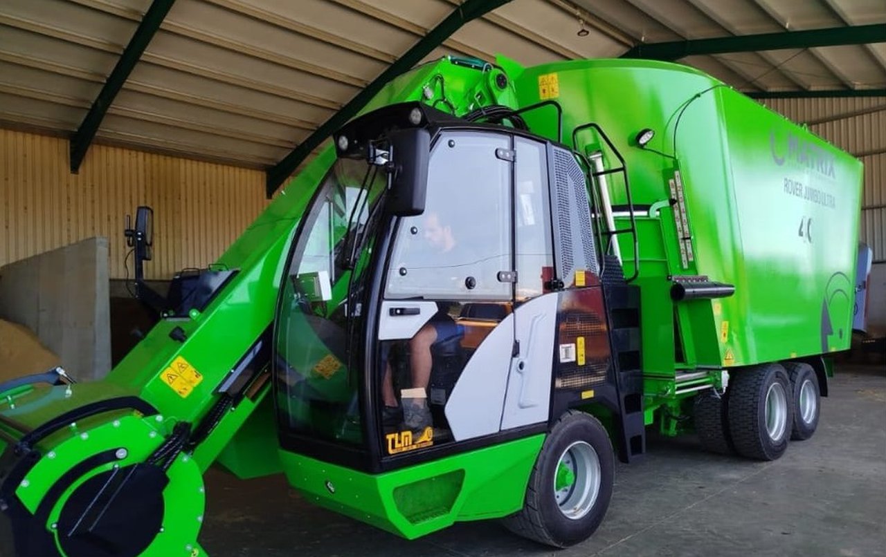 TLM presentará o novo Matrix Rover Jumbo Ultra na gandería Hermanos Fuertes Holstein
