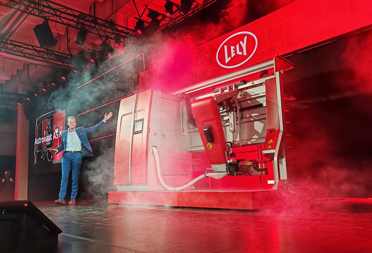 Lely presenta nos Future Farm Days o Astronaut A5 Next, o Astronaut Max e o Lely Hub