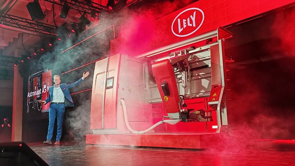 Lely presenta nos Future Farm Days o Astronaut A5 Next, o Astronaut Max e o Lely Hub