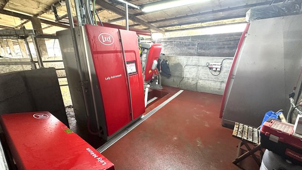Lely supera la cifra de los 400 robots de ordeño en Galicia