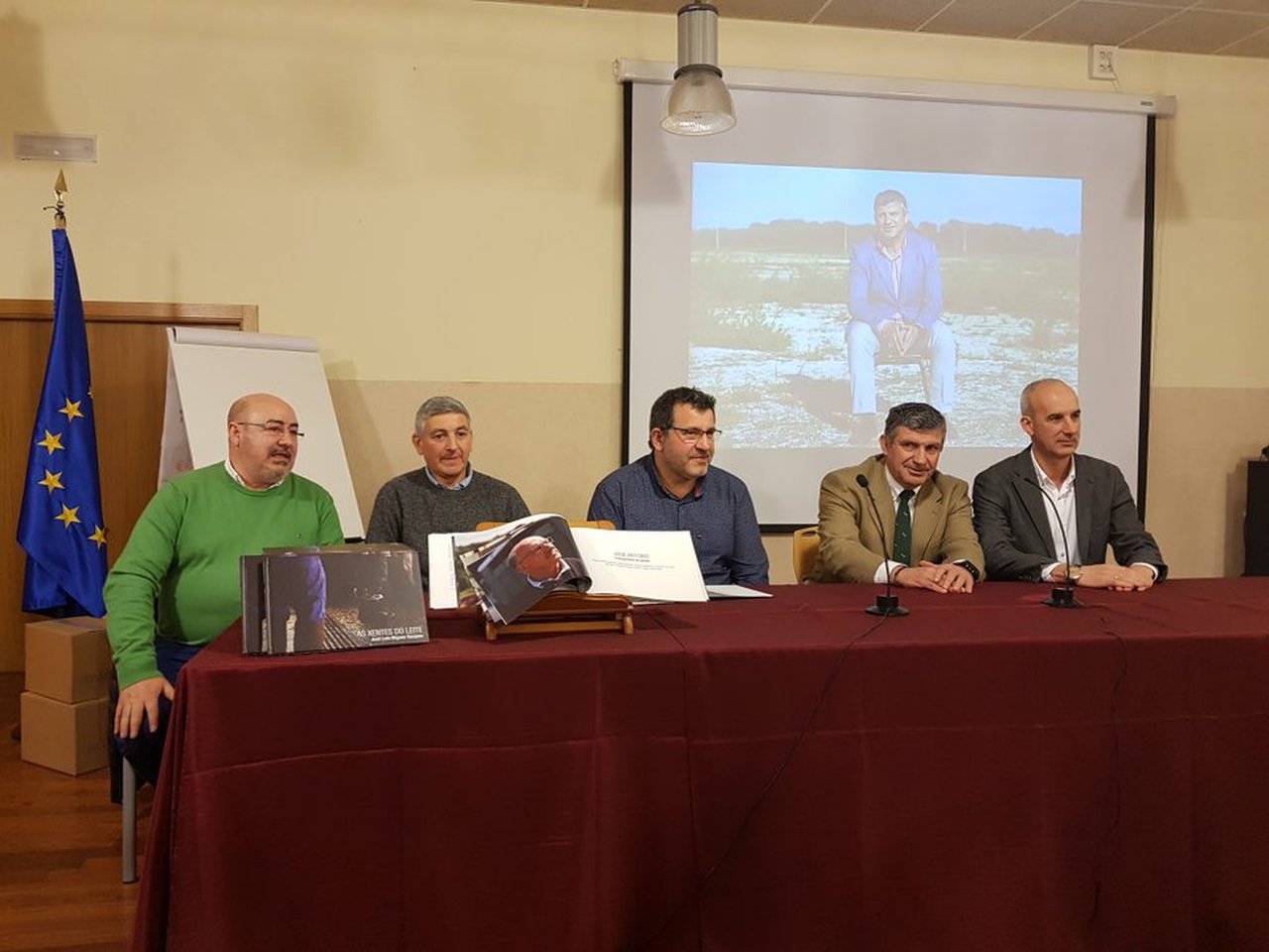 `As xentes do leite´, un libro homenaxe aos traballadores do sector
