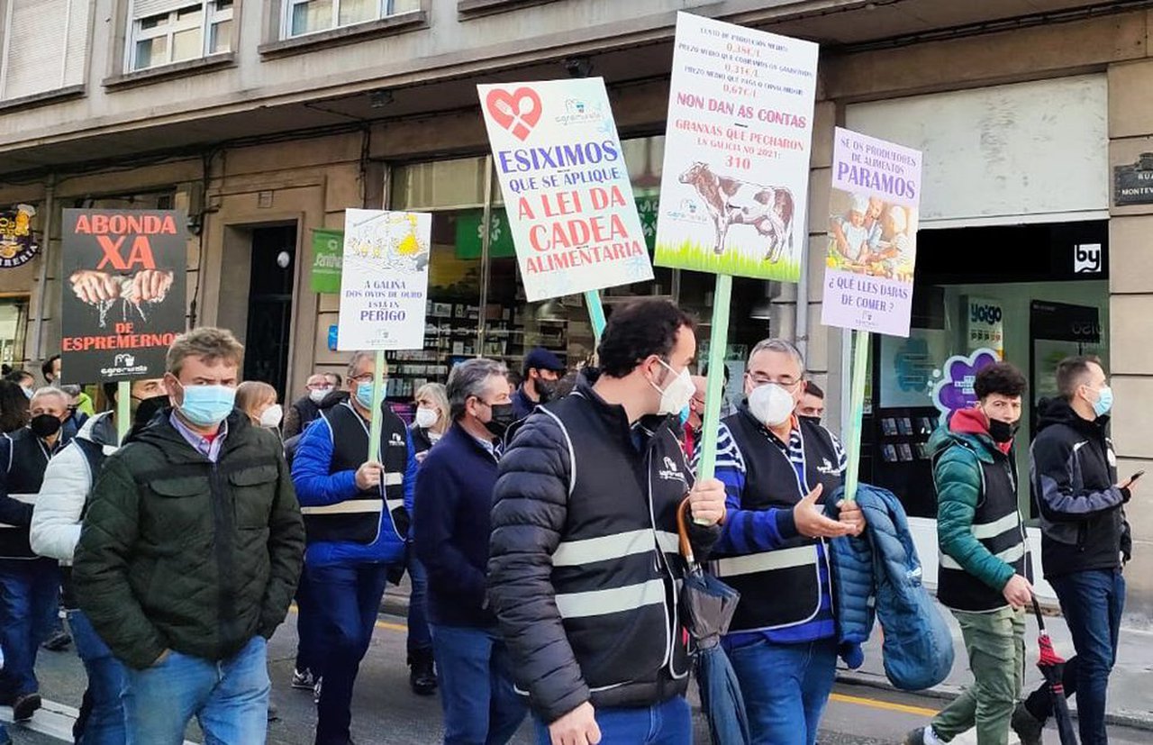 Imaxe da protesta convocada por Agromuralla en Lugo