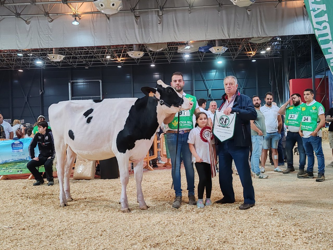 Triunfo en el campeonato de novillas de Asturias para Manolero Haniko Chanel