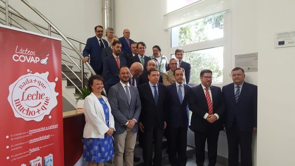 O ministro de Agricultura, Luis Planas, visita a COVAP