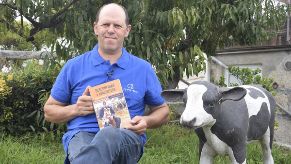 C. Neves: “É importante que sexamos os primeiros en falar e, se é posible, de xeito positivo”