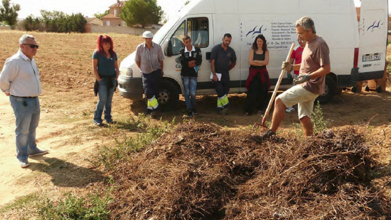 Explorando alternativas agrocompostadoras para a xestión de residuos