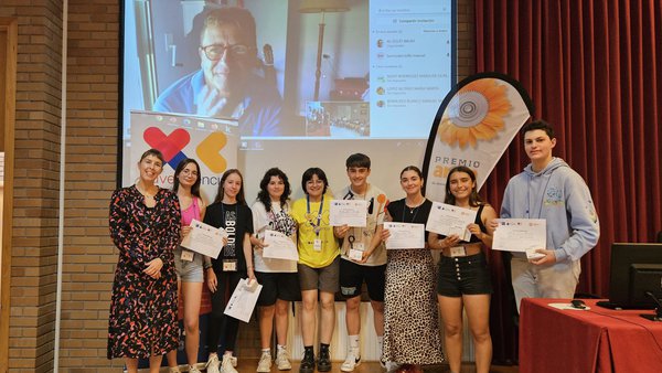 El décimo Premio Aresa Júnior de Desarrollo Rural fue entregado en la clausura del Campus de Verano XuvenCiencia de Lugo