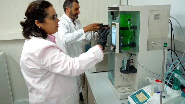 Soaga inaugura un laboratorio pioneiro para a análise de solos e cultivos