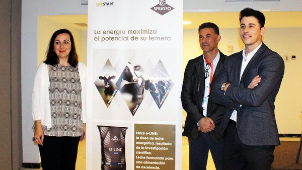 Trouw Nutrition presentou o primeiro leite da súa liña enerxética Sprayfo en Anembe