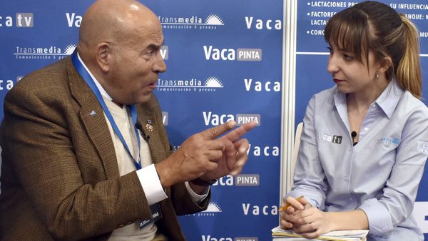 C. Buxadé: “Deberíanse fixar uns prezos mínimos, eliminando a lei da competencia para o sector primario”