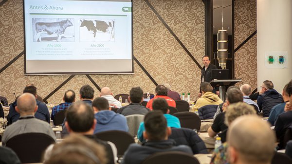 XI Unificación de Criterios I-SAP e VIII Curso de Podoloxía Bovina