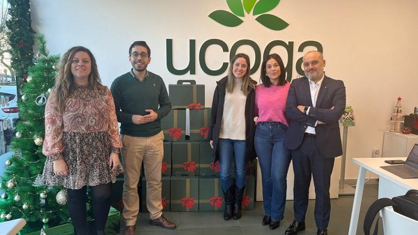 Ucoga hace entrega de sus cestas solidarias