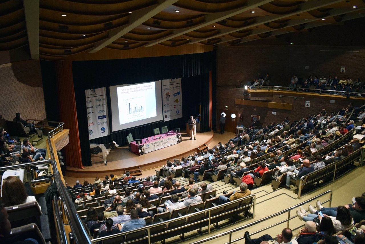 As XIX Xornadas Técnicas de Seragro volven encher o auditorio de Veterinaria de Lugo
